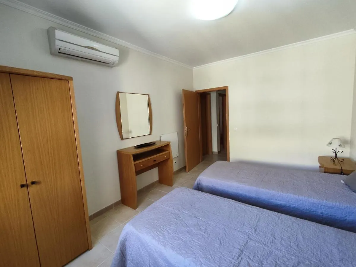 4B Alto Dos Navegantes - Casas & Papeis Διαμέρισμα Armação de Pêra 0*,